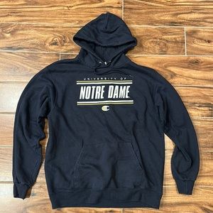 Mens Champion Notre Dame Hoodie in Size Large, Color Navy Blue. (Fair condition)